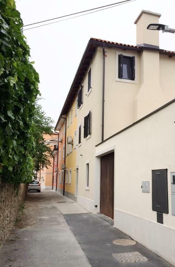 Apartma Aja Lägenhet Koper Exteriör bild